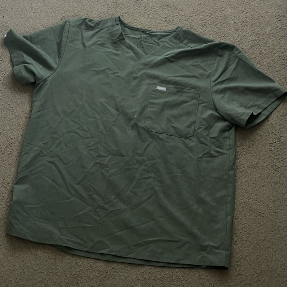 Figs Olive Short Sleeve V-Neck Tee